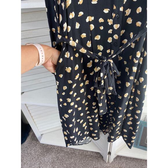 Reserved black and tan button down belted dress size 8 - Picture 7 of 11